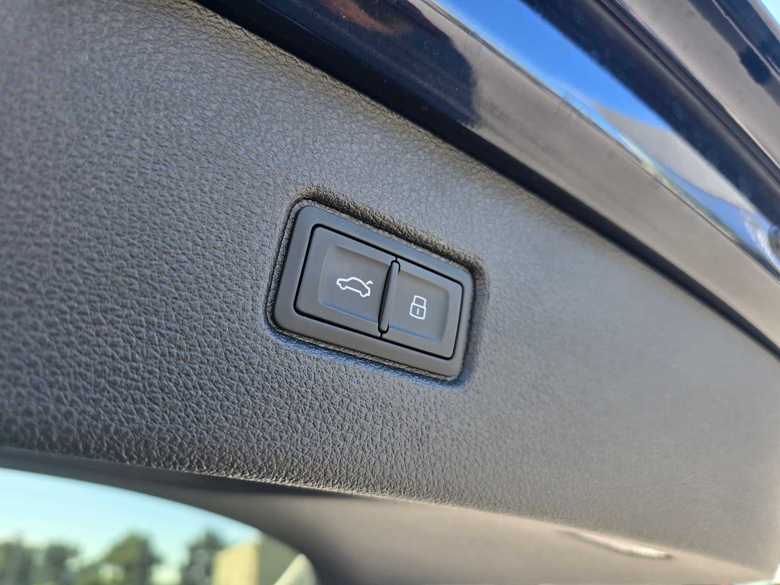 2026 Audi Q7 Premium