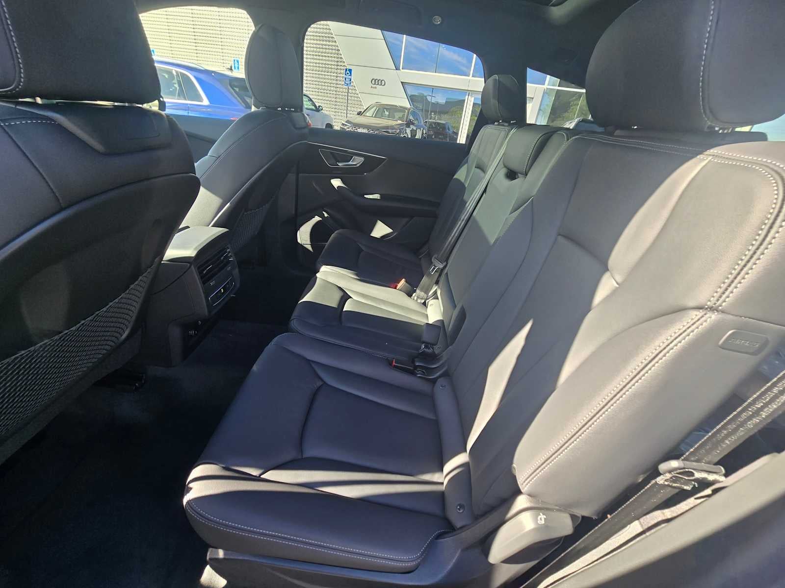 2026 Audi Q7 Premium
