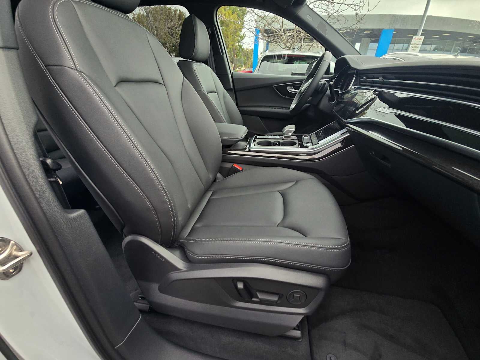 2026 Audi Q7 Premium