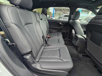 2026 Audi Q7 Premium