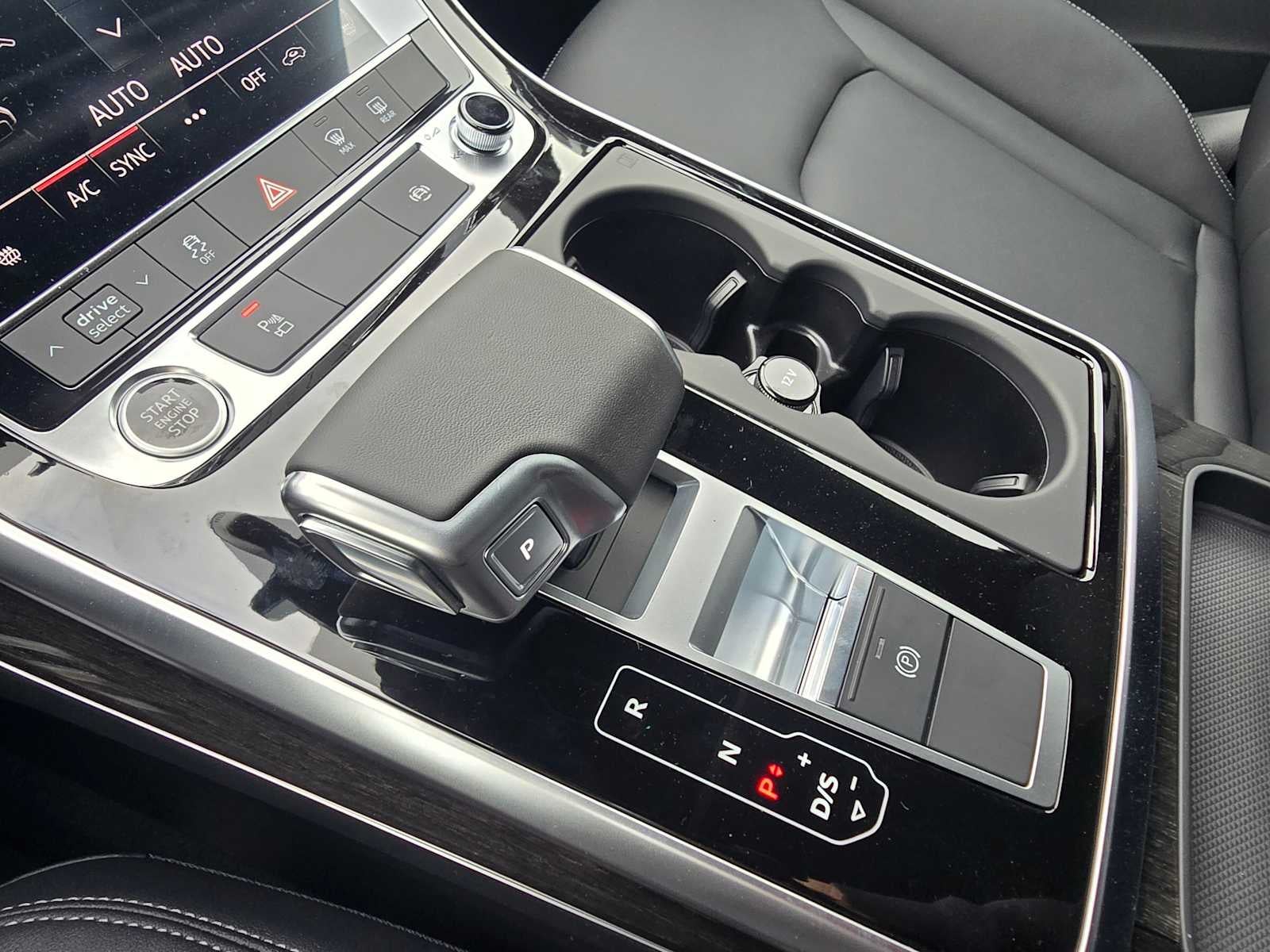 2026 Audi Q7 Premium