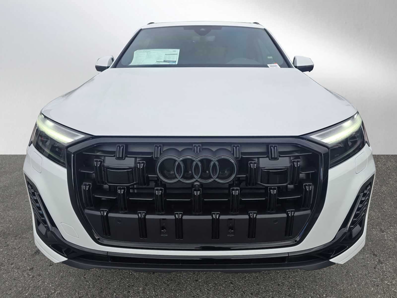 2026 Audi Q7 Premium
