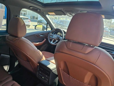2026 Audi Q7 Premium