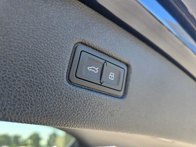 2026 Audi Q7 Premium