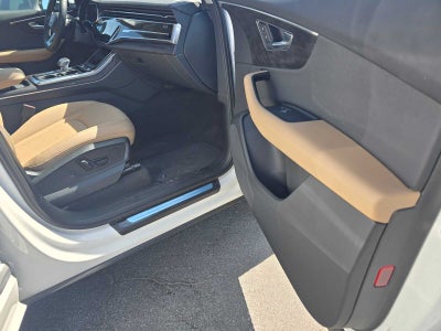 2025 Audi Q7 Premium