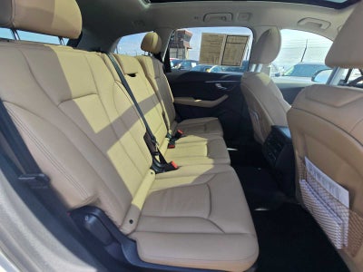 2025 Audi Q7 Premium