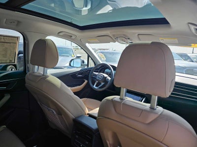 2025 Audi Q7 Premium