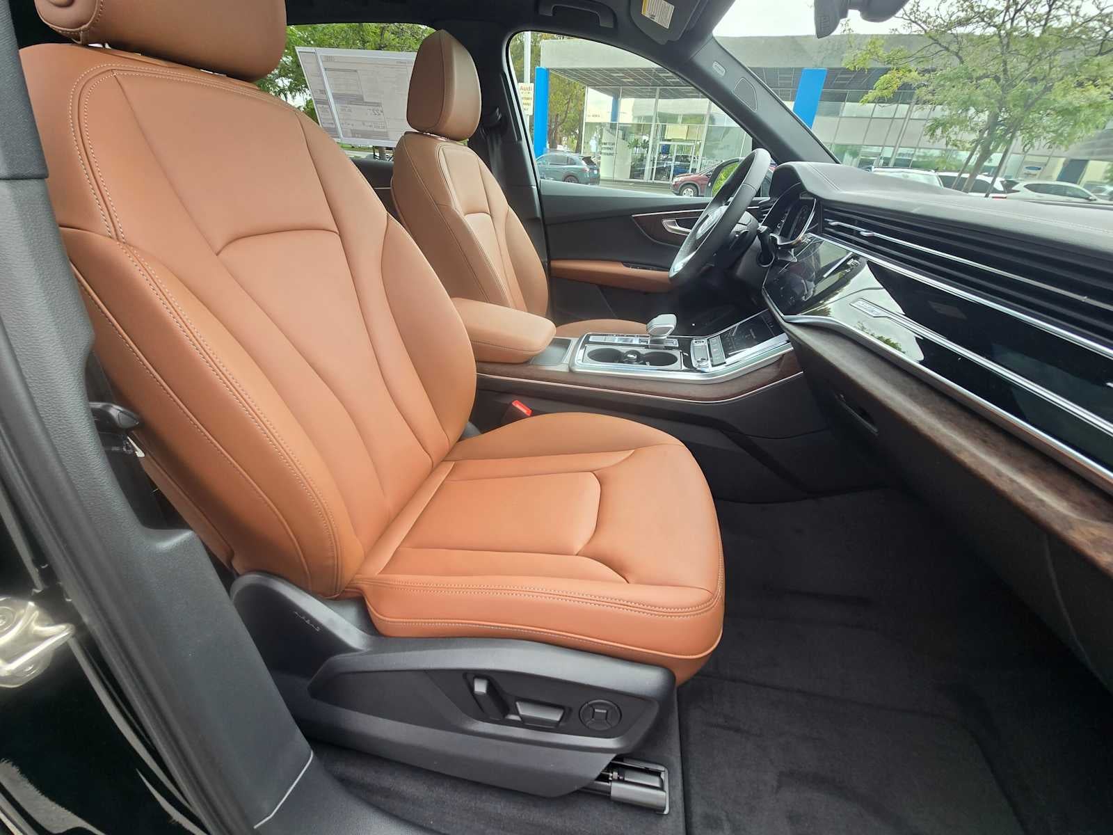 2026 Audi Q7 Premium