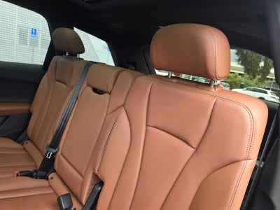 2026 Audi Q7 Premium
