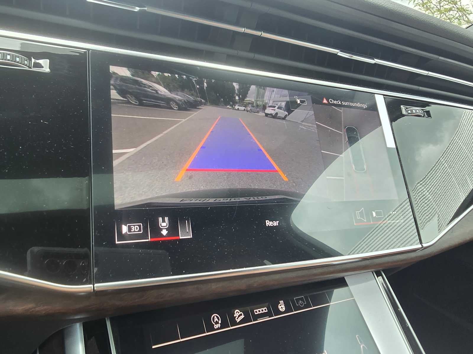 2026 Audi Q7 Premium