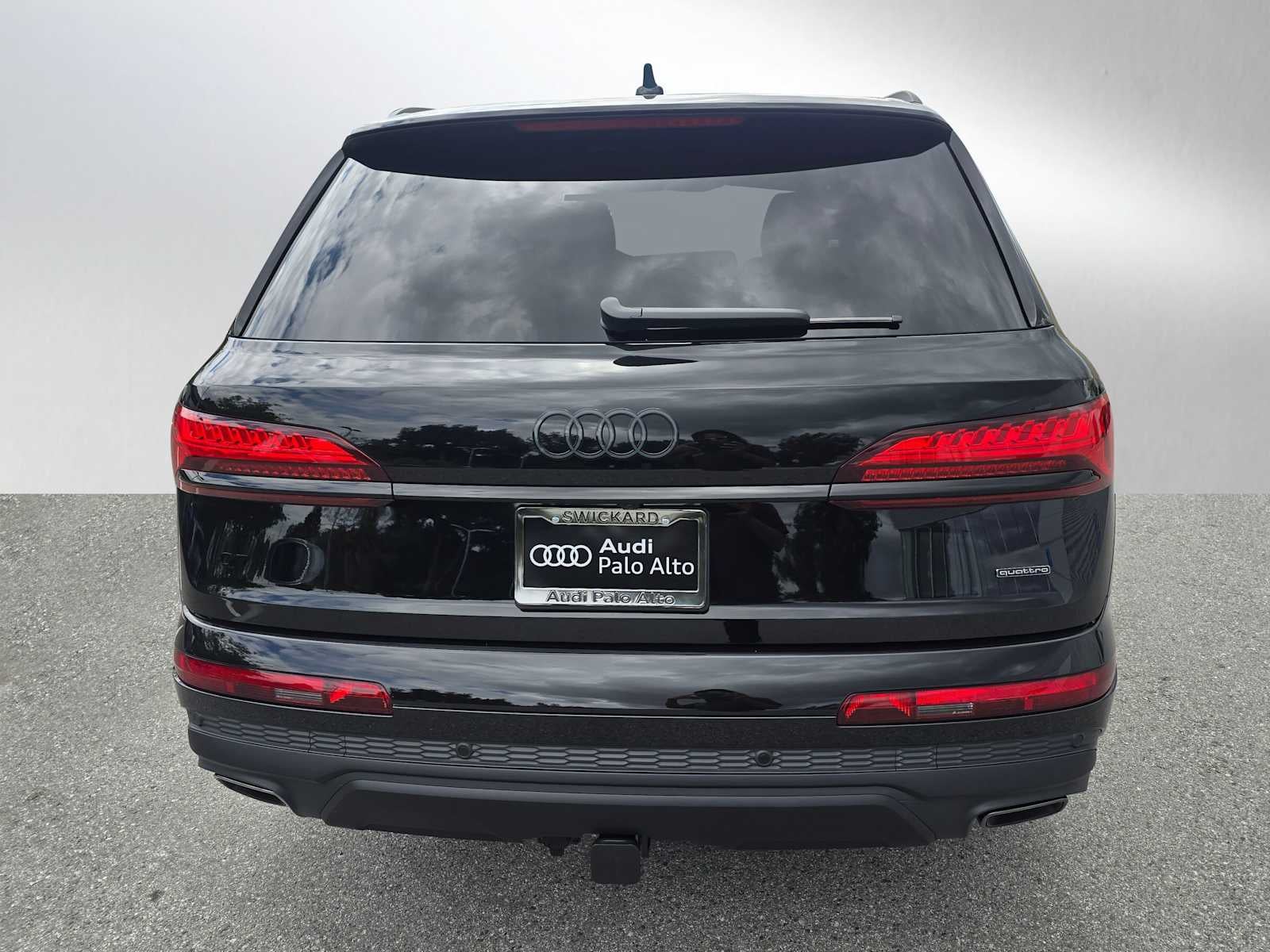 2026 Audi Q7 Premium