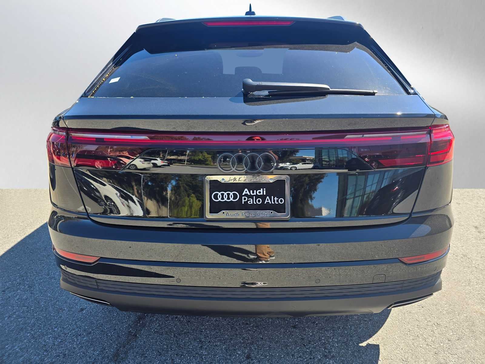 2024 Audi Q8 Premium