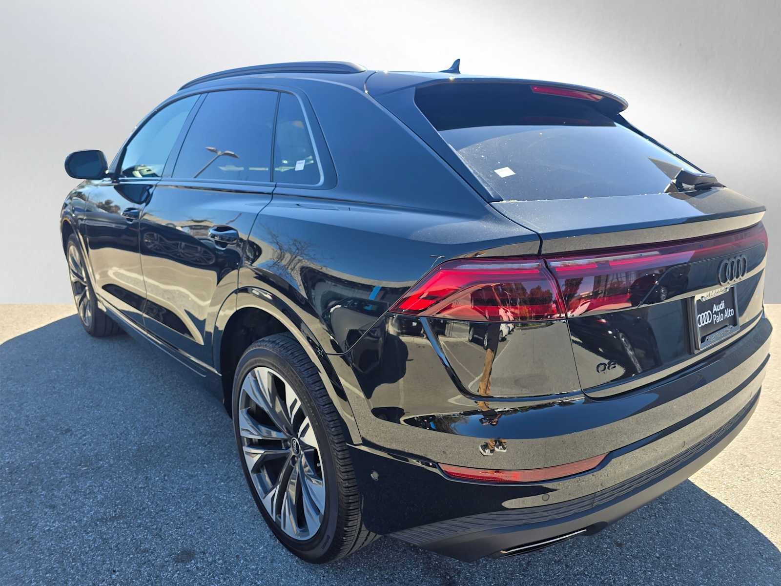 2024 Audi Q8 Premium