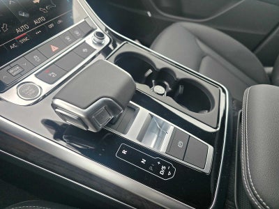 2026 Audi Q7 Premium