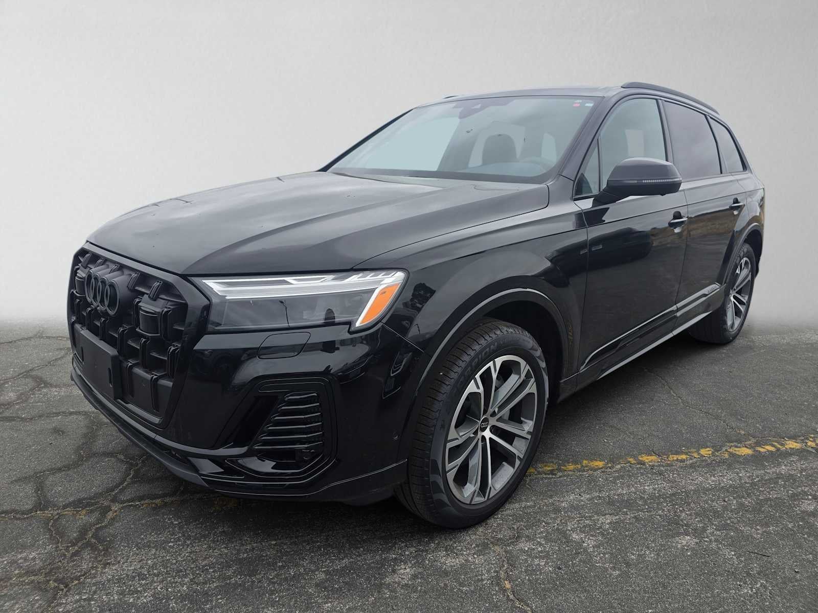 2026 Audi Q7 Premium