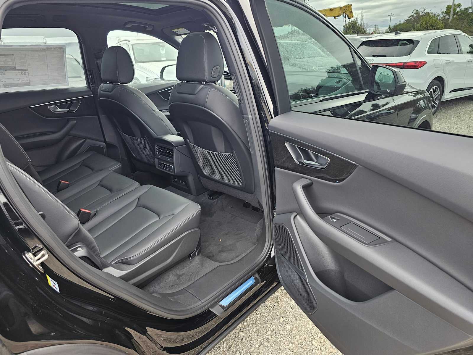 2026 Audi Q7 Premium