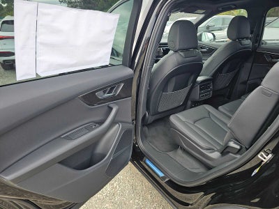 2026 Audi Q7 Premium