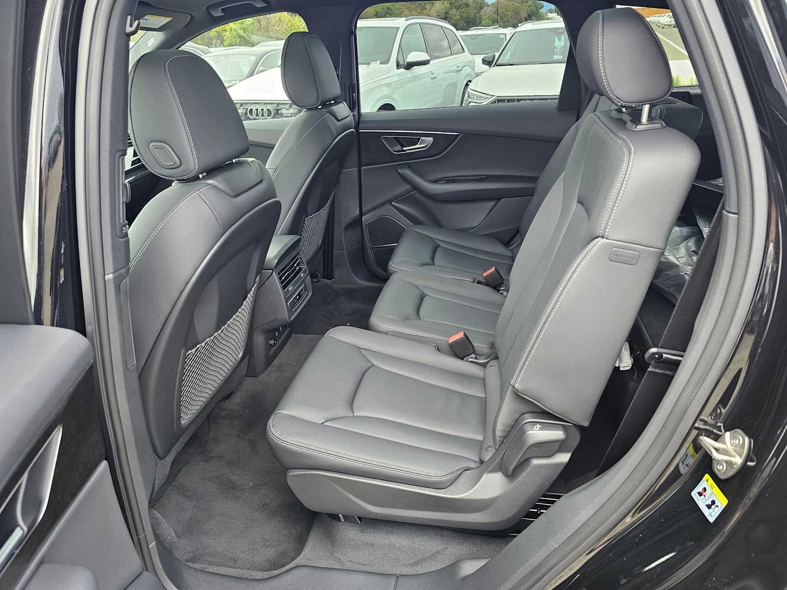 2026 Audi Q7 Premium