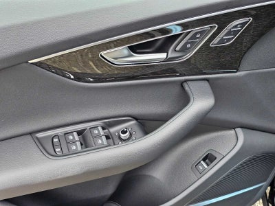 2026 Audi Q7 Premium