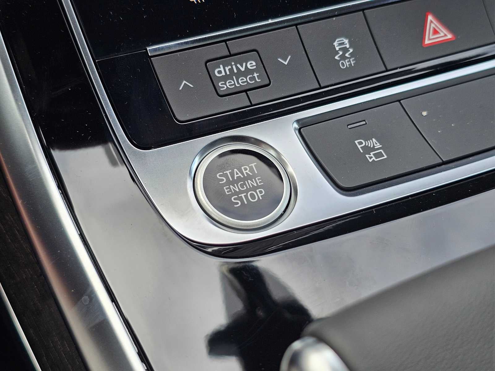 2026 Audi Q7 Premium