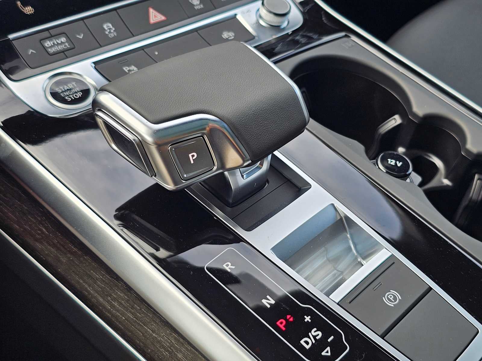 2026 Audi Q7 Premium