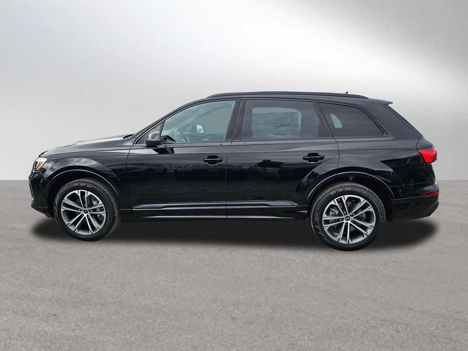 2026 Audi Q7 Premium