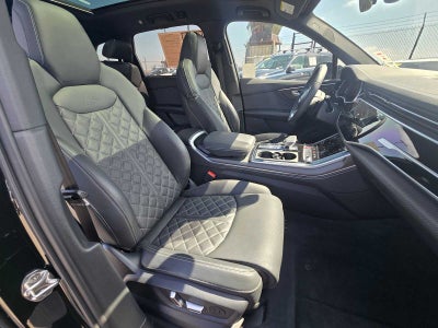 2025 Audi SQ7 Premium Plus