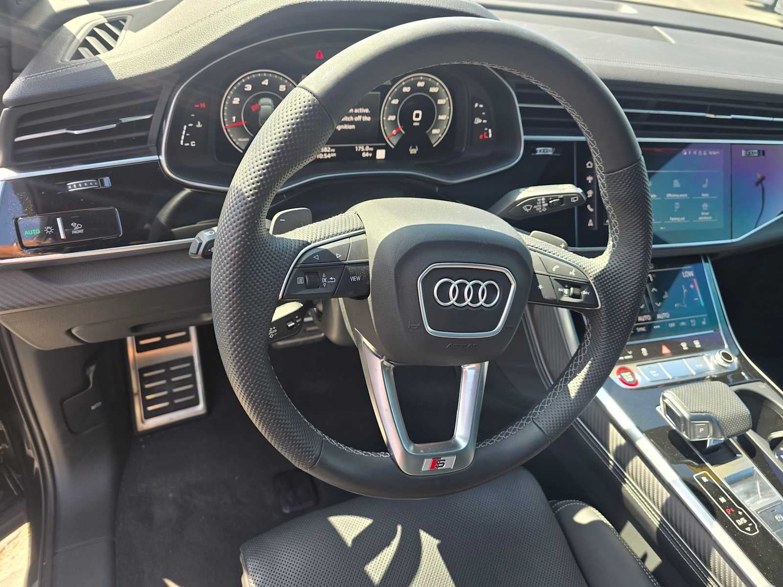 2025 Audi SQ7 Premium Plus