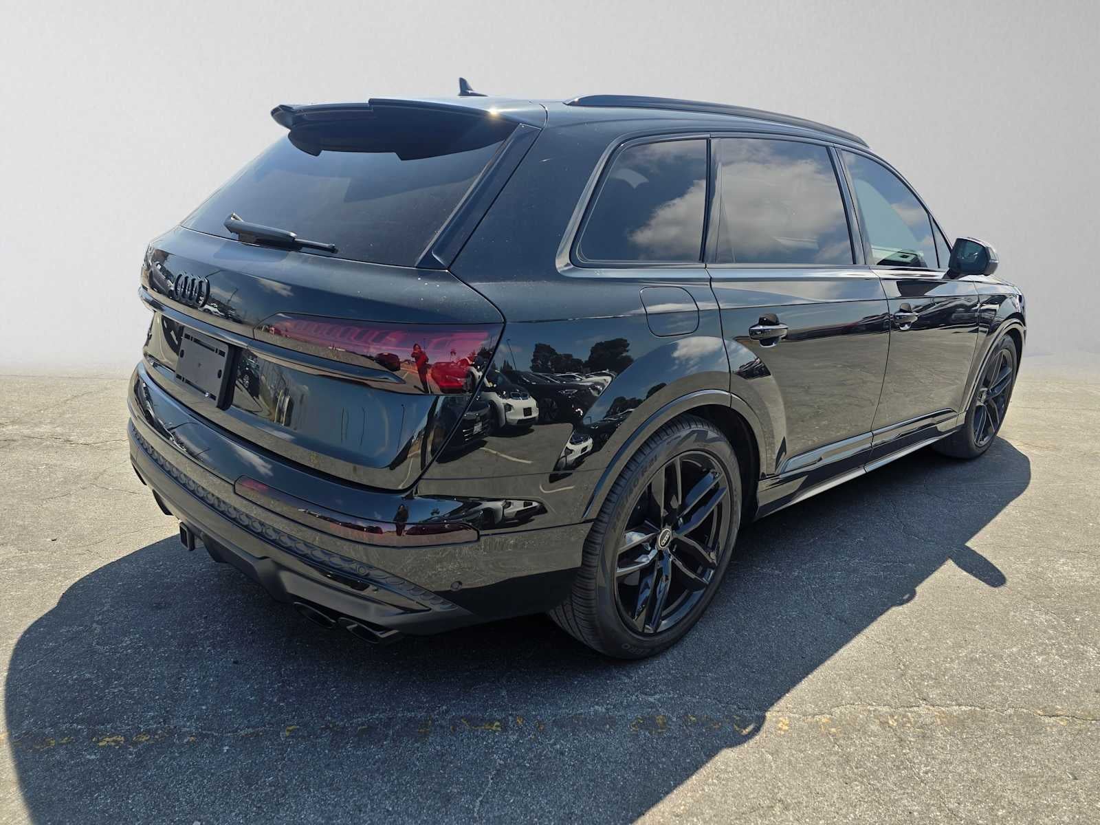 2025 Audi SQ7 Premium Plus