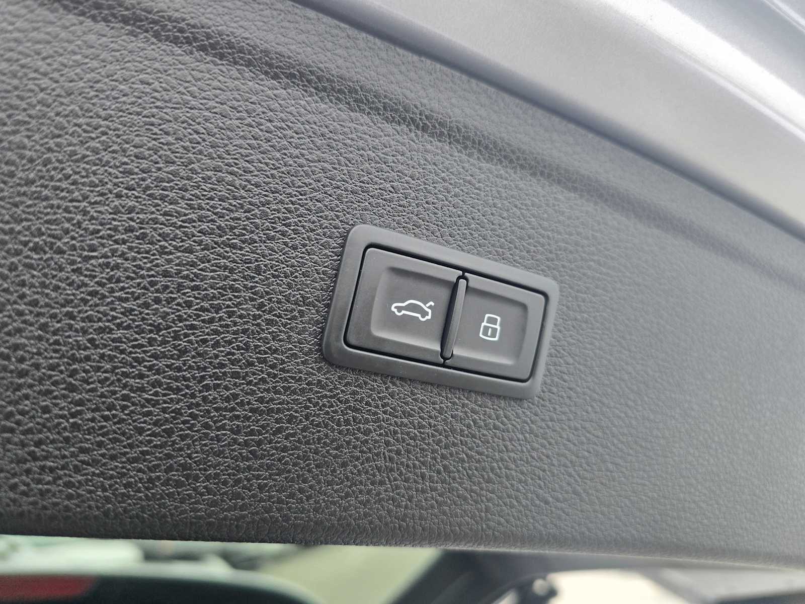 2023 Audi Q5 Premium Plus