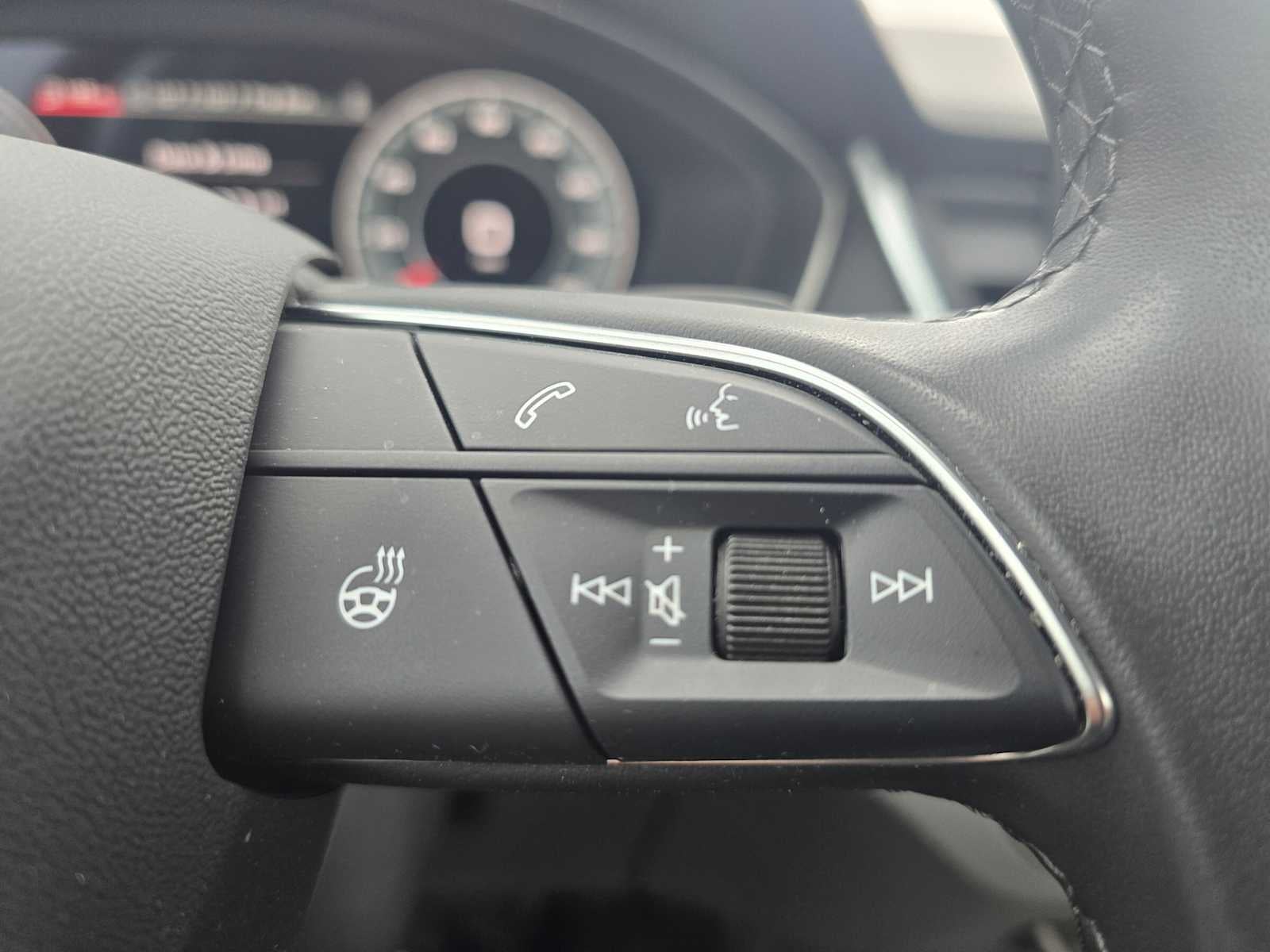 2023 Audi Q5 Premium Plus