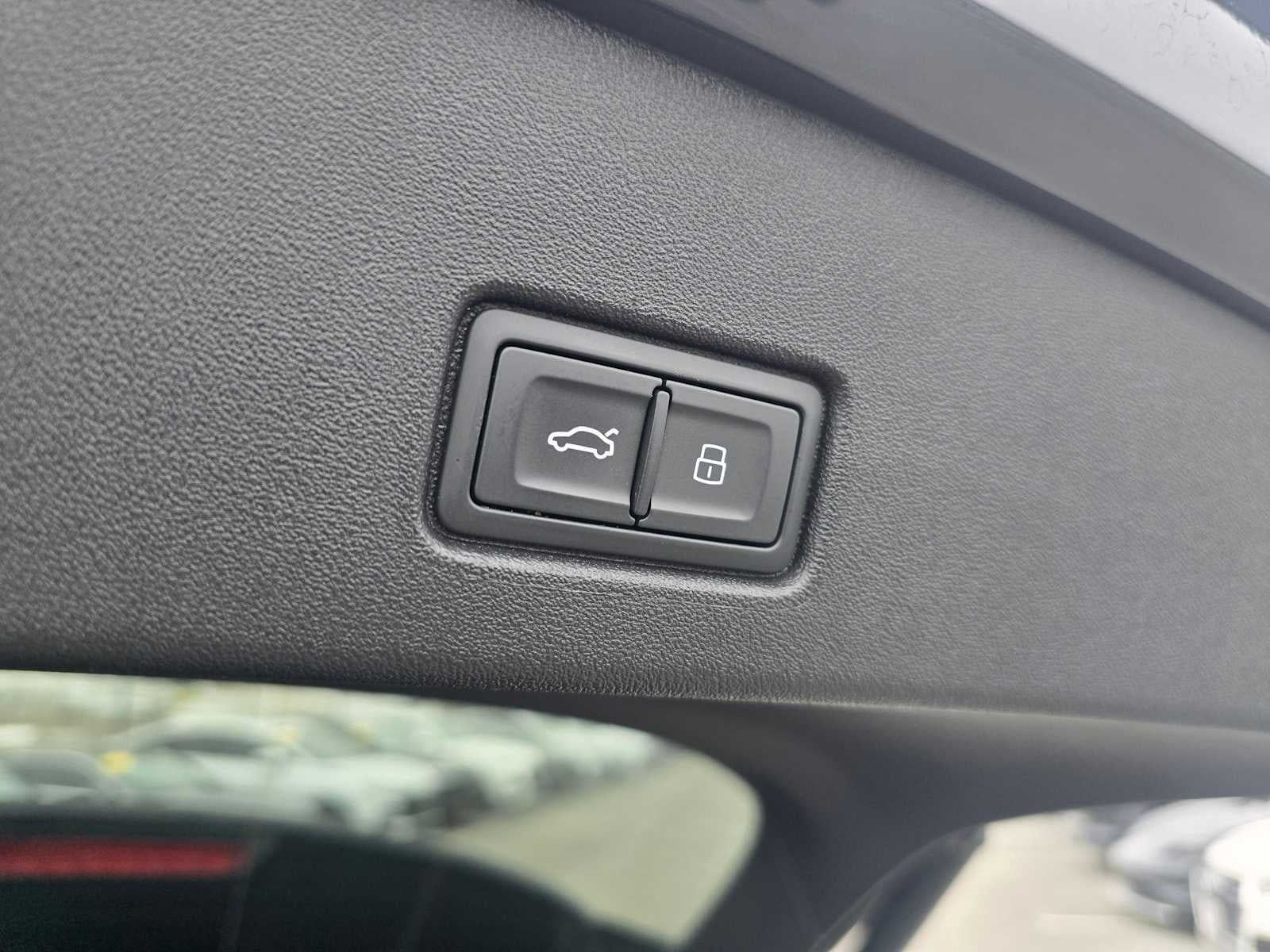 2023 Audi Q4 e-tron Premium Plus