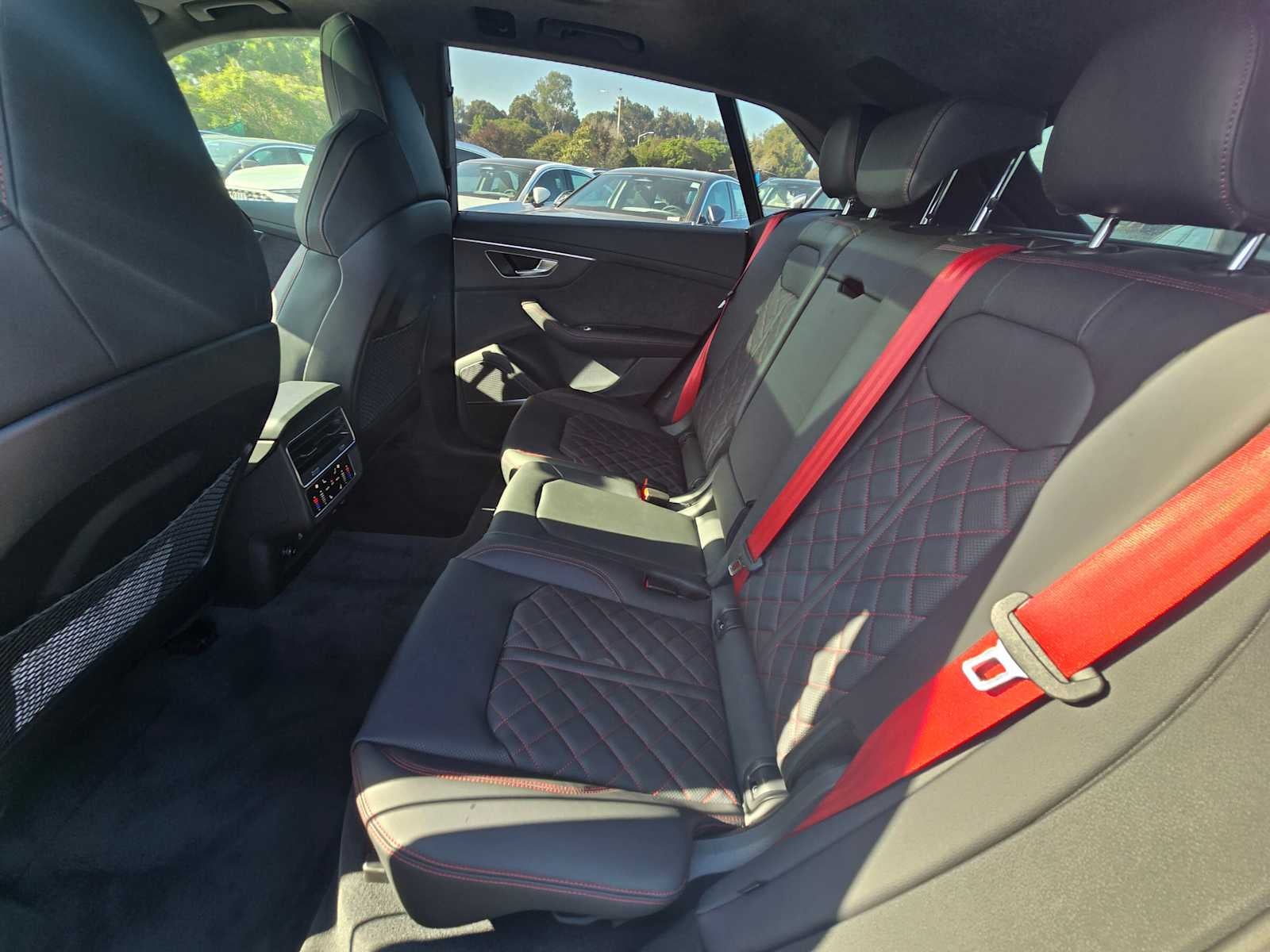 2026 Audi SQ8 Prestige