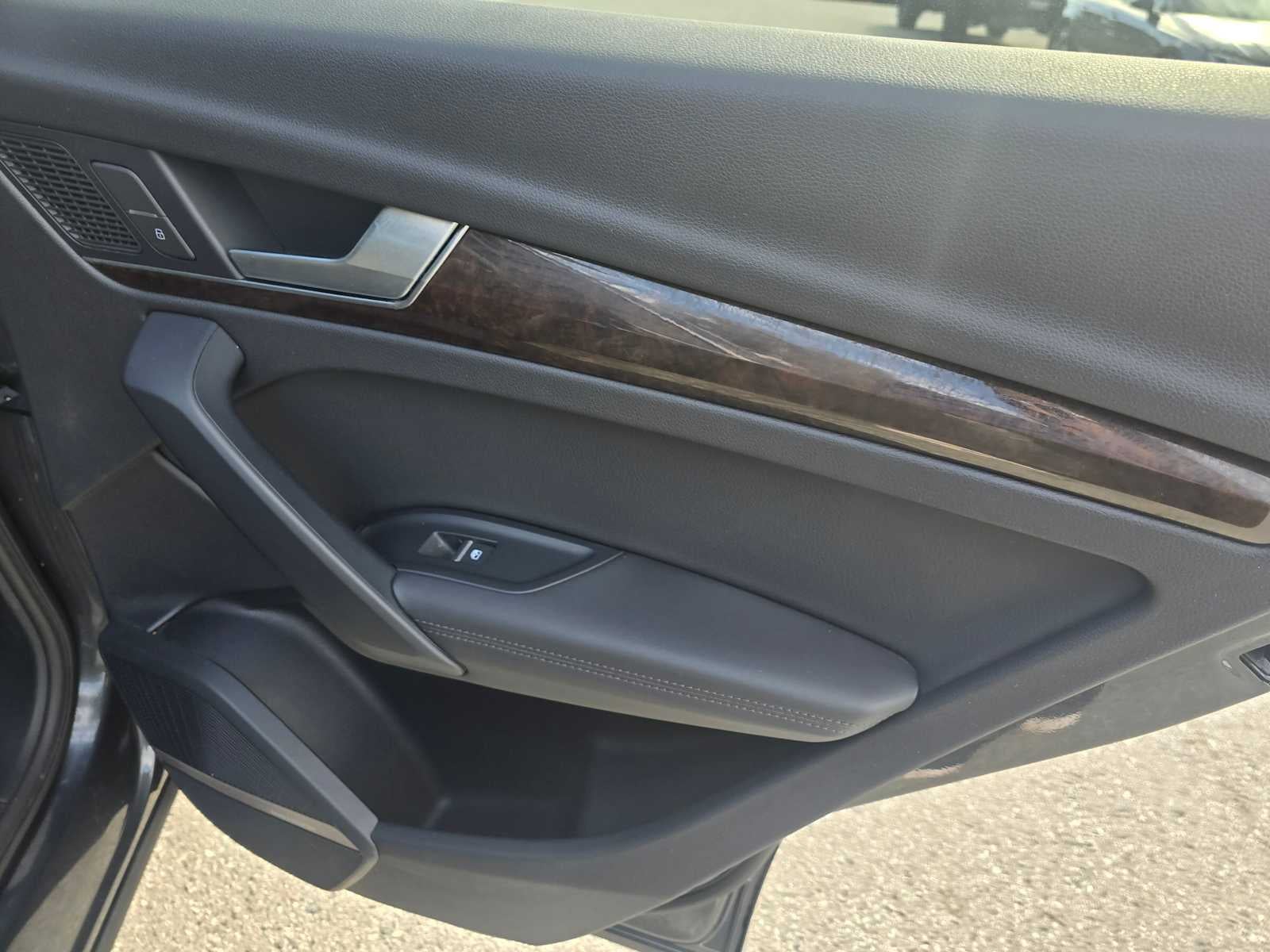 2020 Audi Q5 Premium Plus