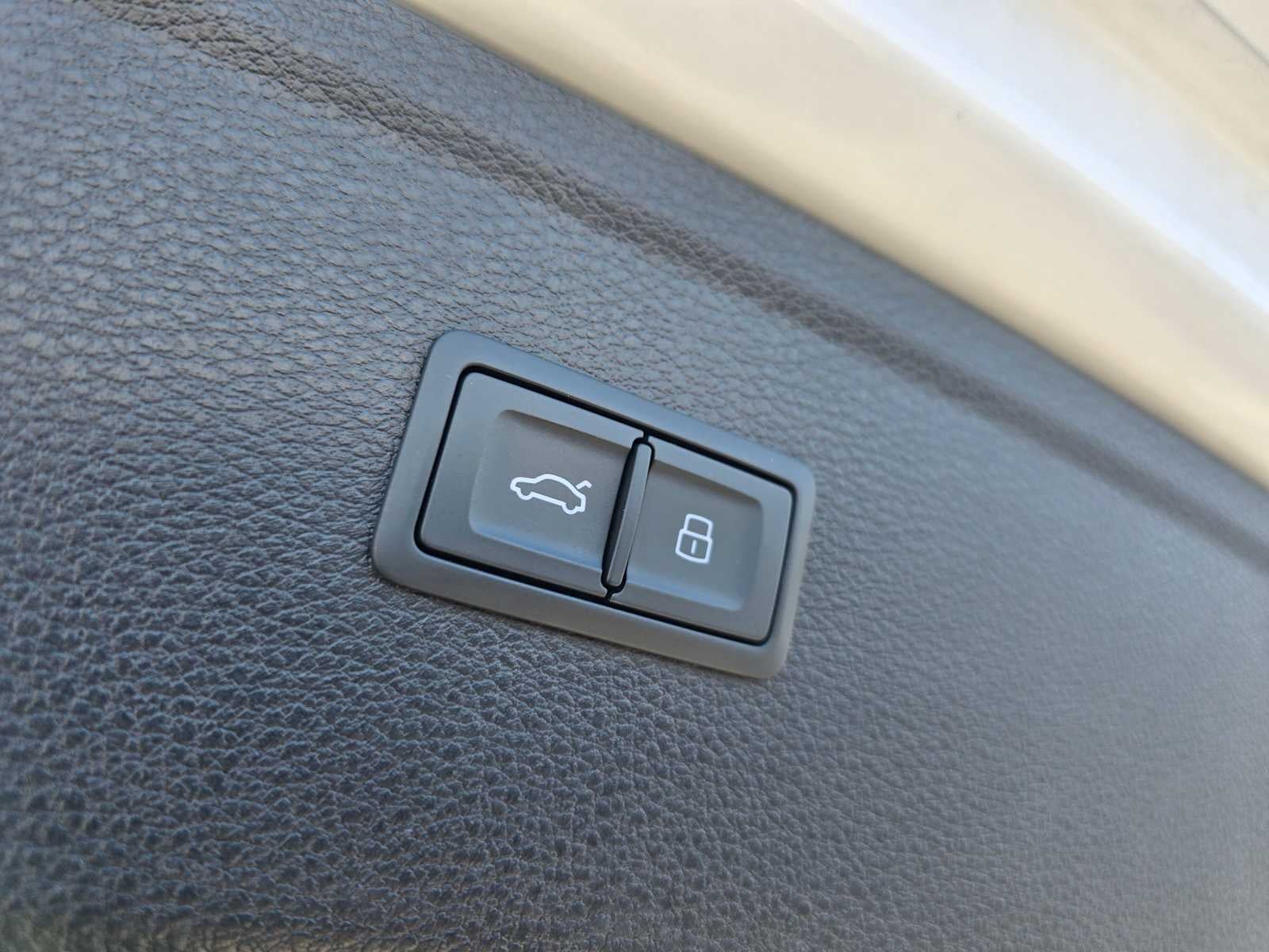 2025 Audi Q5 S line Premium Plus