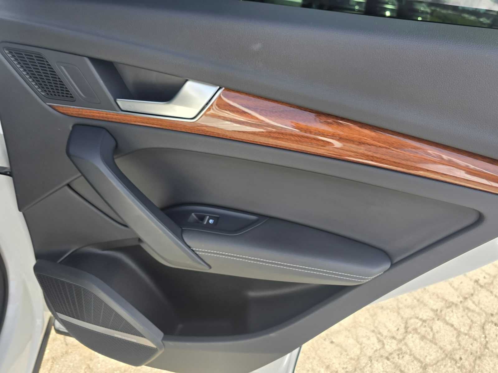 2023 Audi Q5 S line Premium Plus