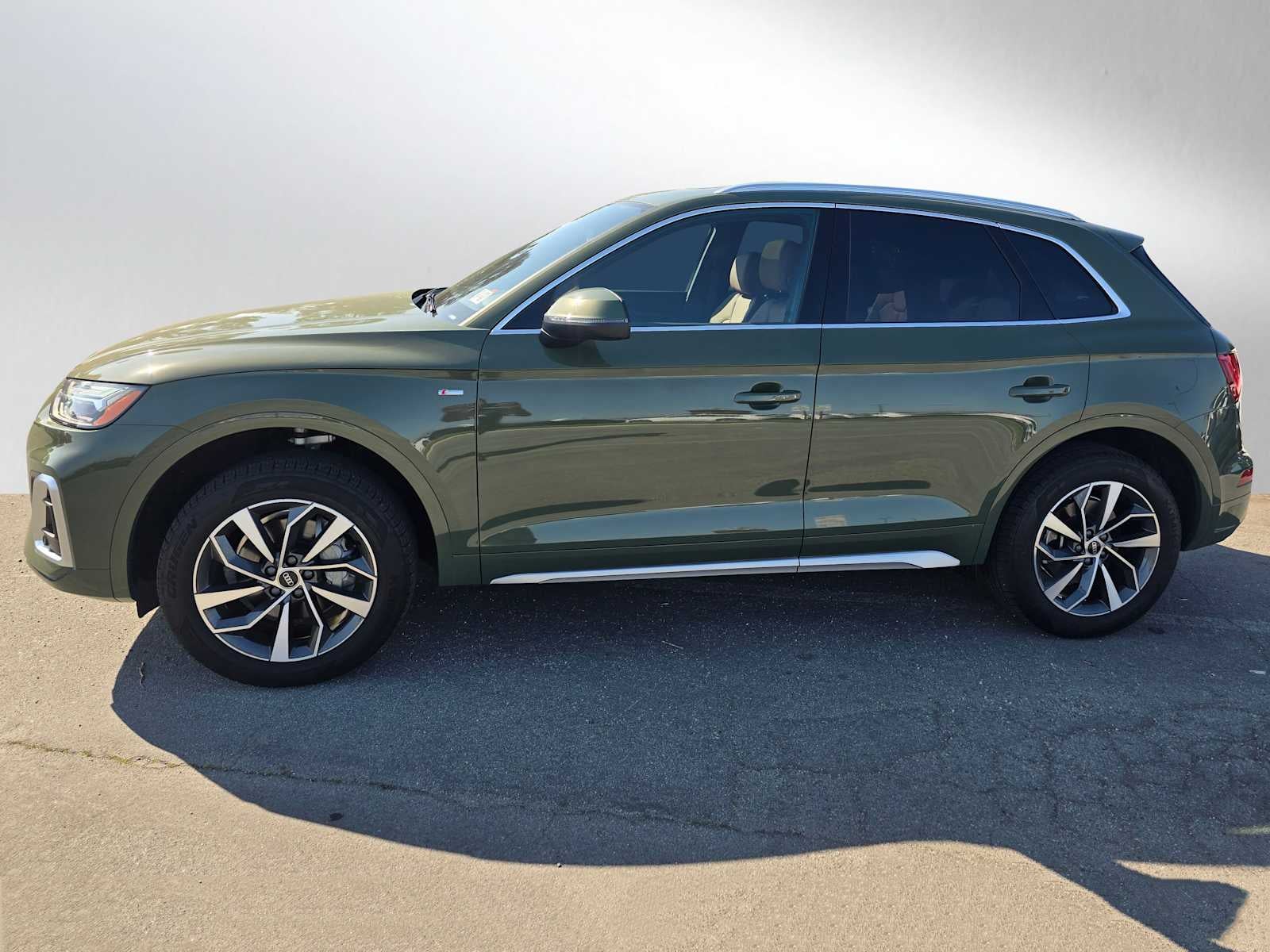 2024 Audi Q5 S line Premium Plus