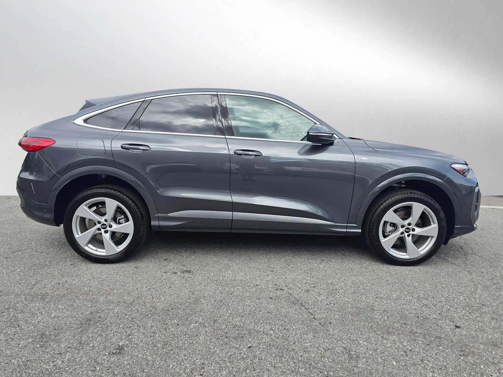 2025 Audi New Q5 Sportback Premium Plus