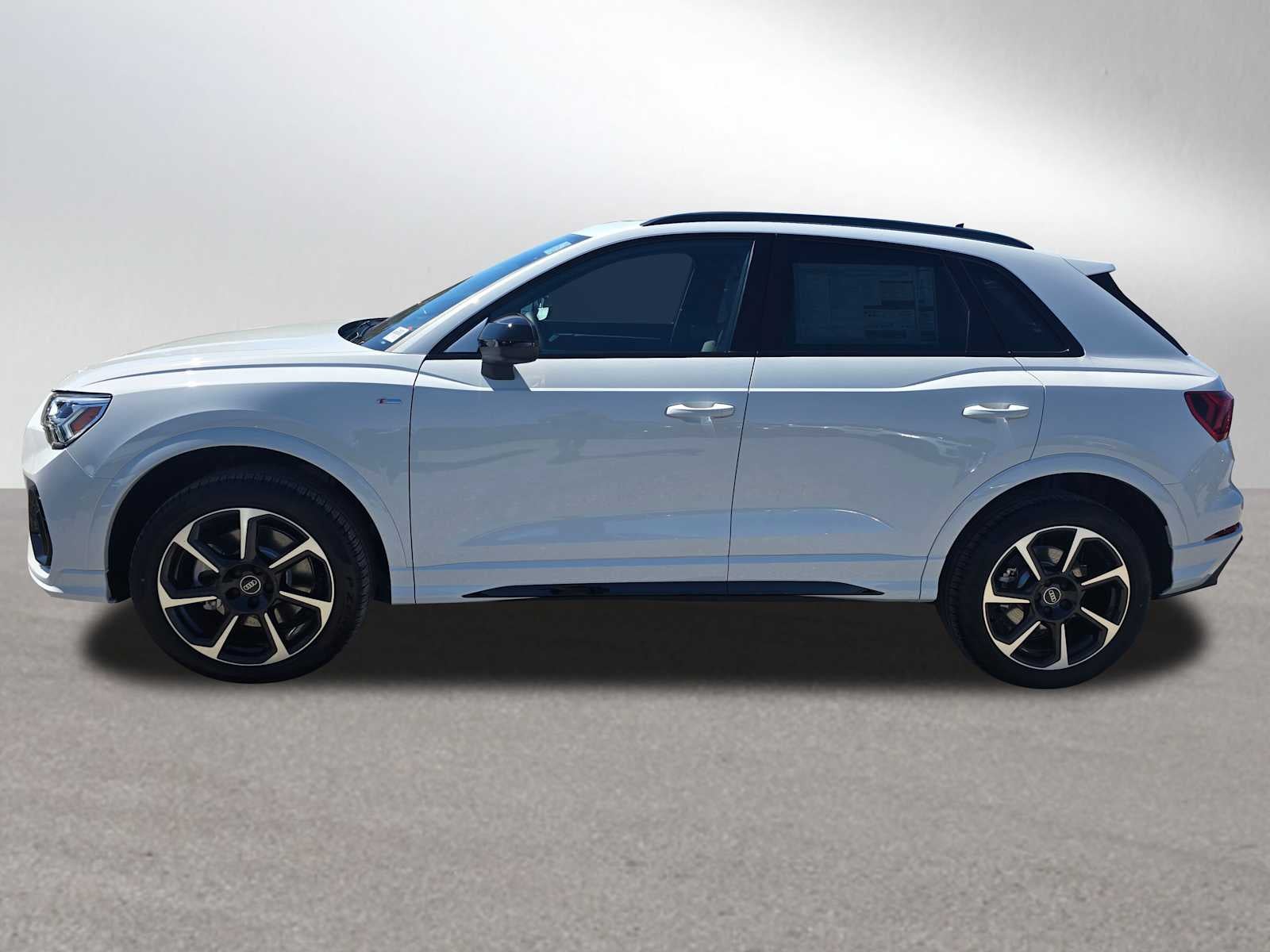 2025 Audi Q3 S line Premium Plus