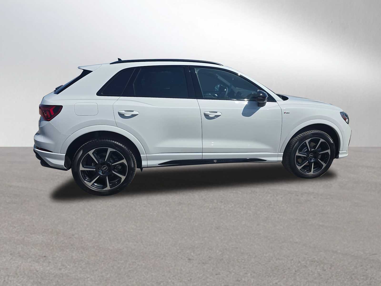 2025 Audi Q3 S line Premium Plus