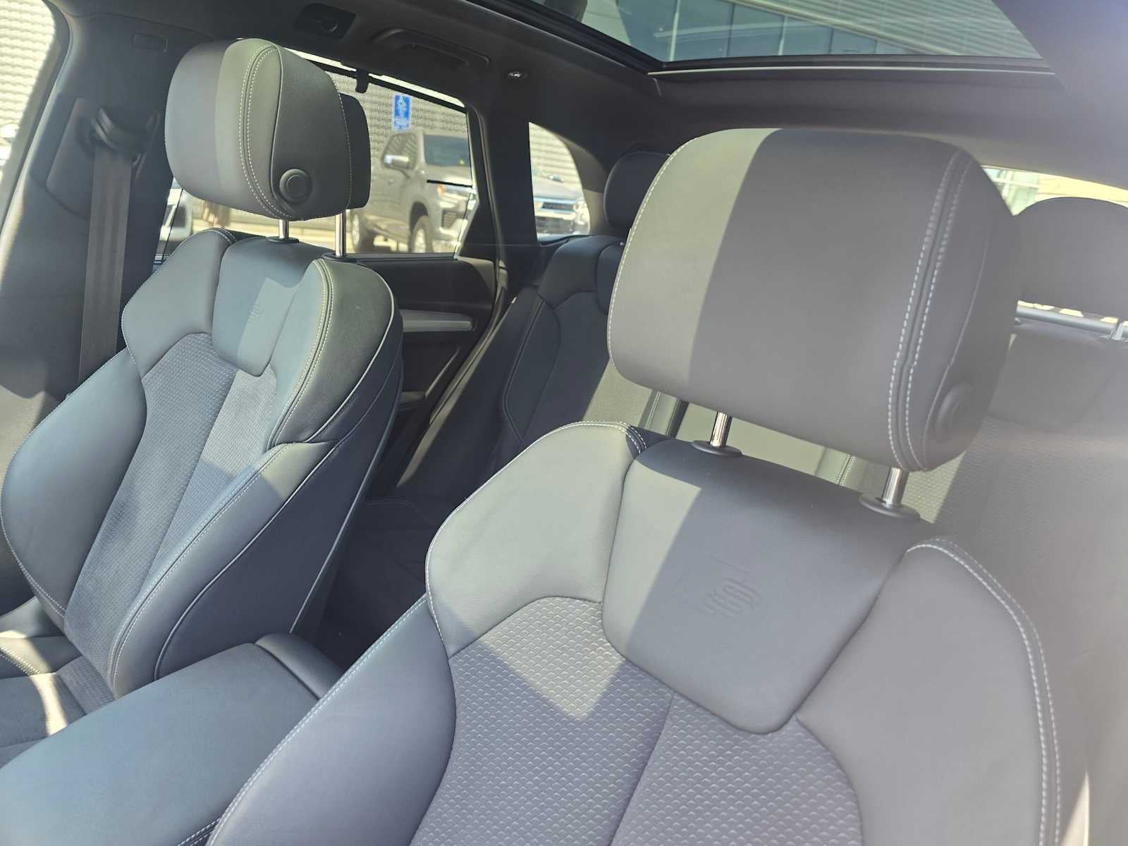 2023 Audi Q5 S line Prestige