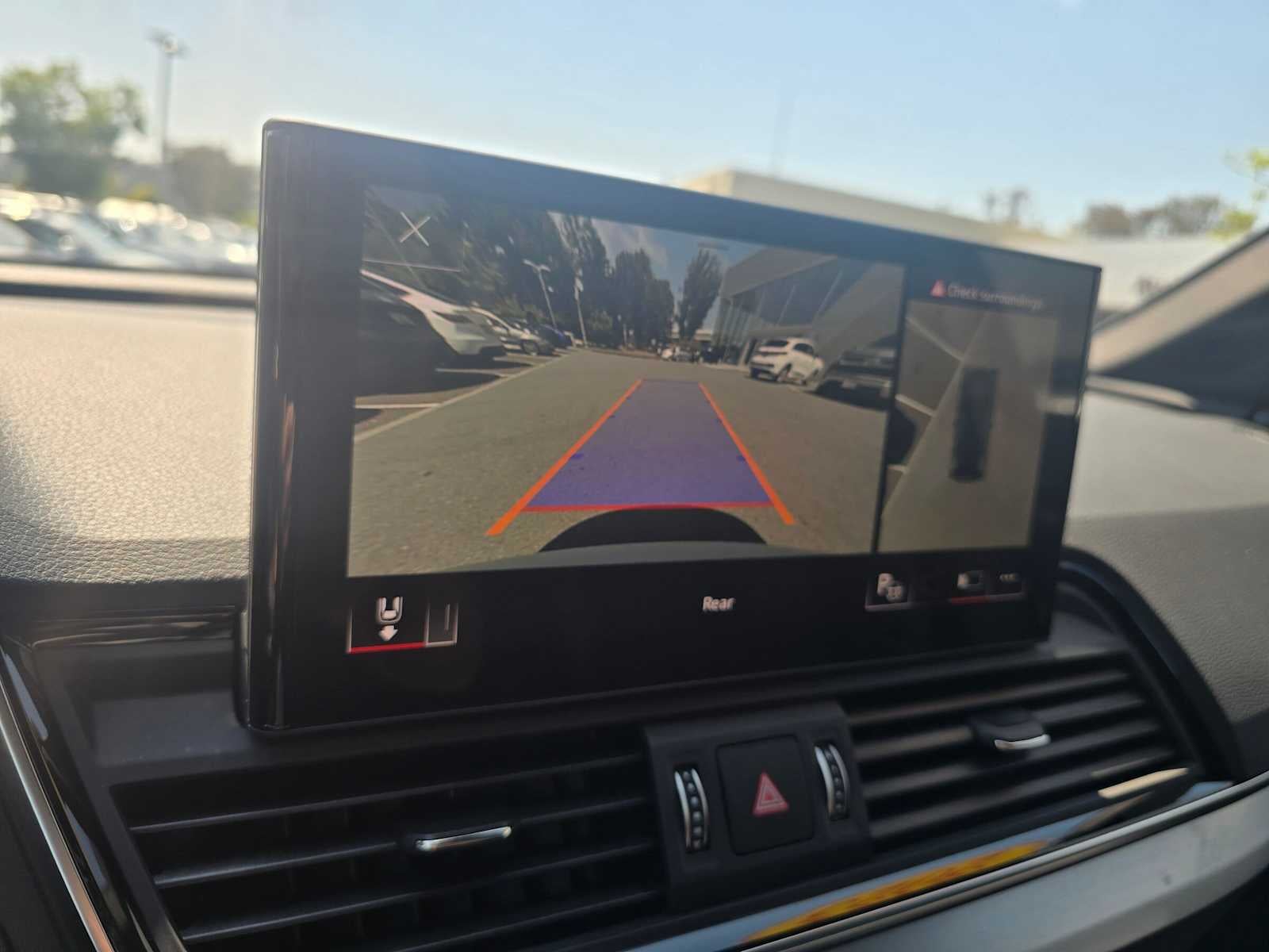2023 Audi Q5 S line Prestige