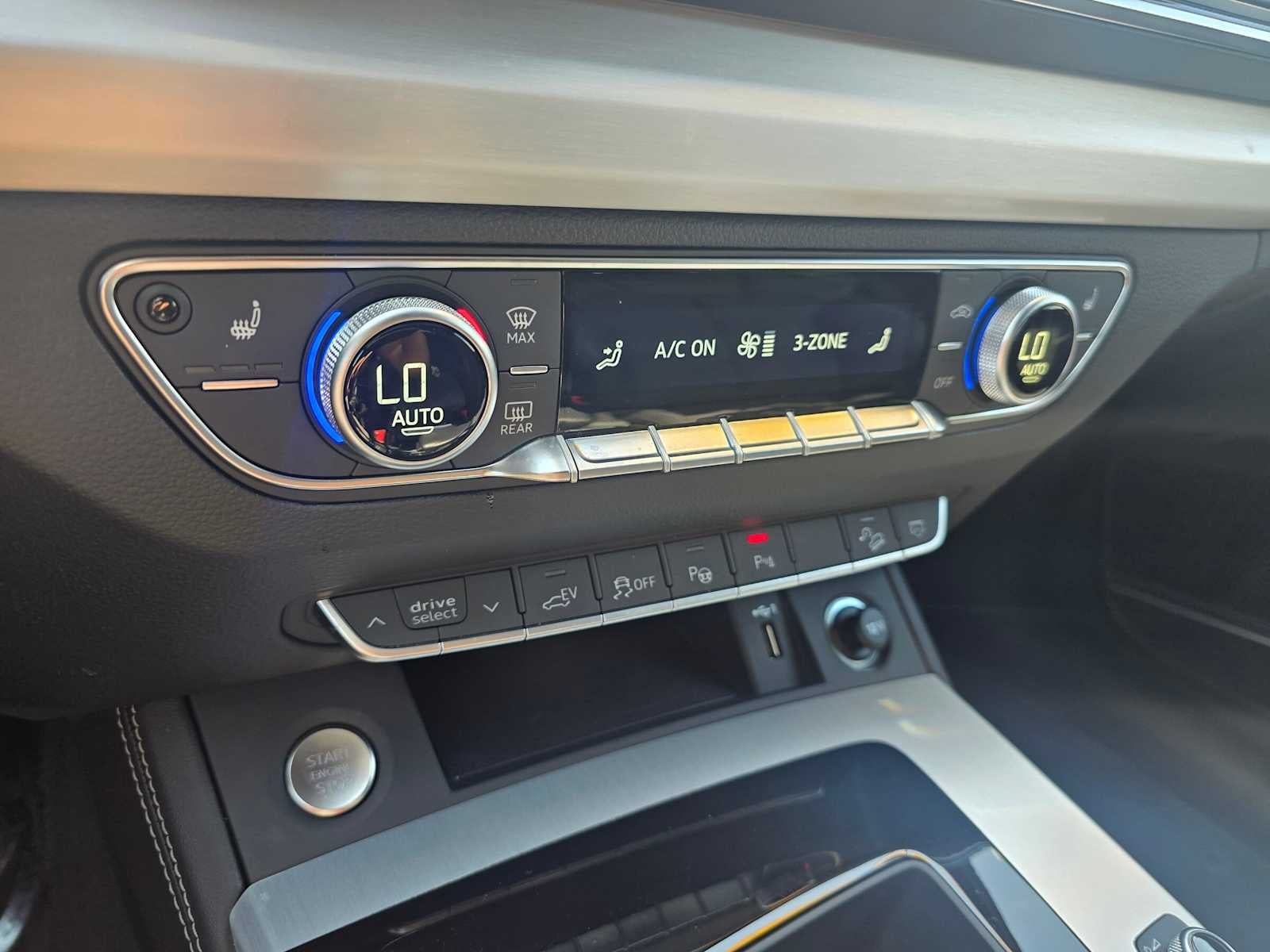 2023 Audi Q5 S line Prestige