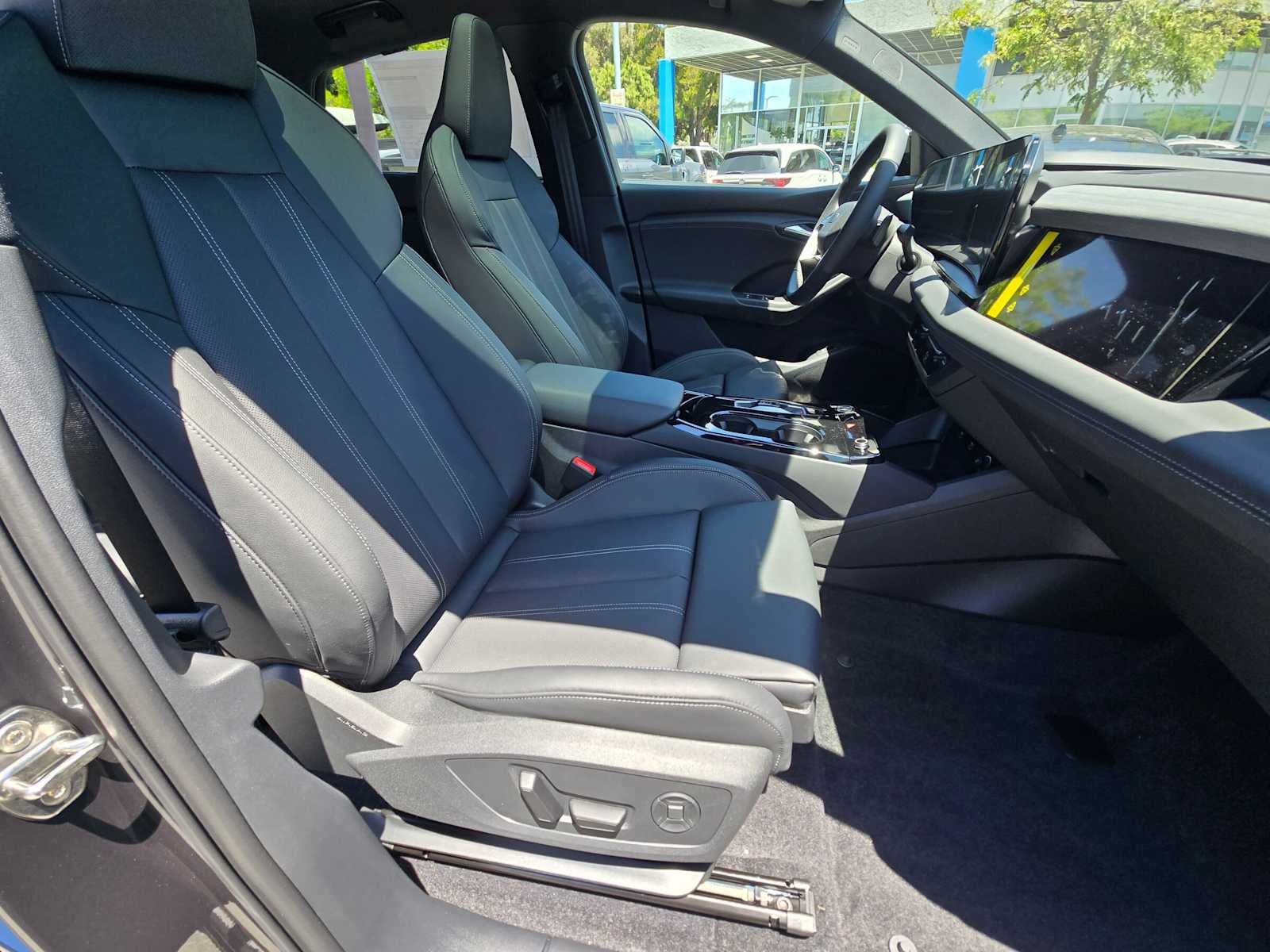 2027 Audi Q6 e-tron Sportback Prestige