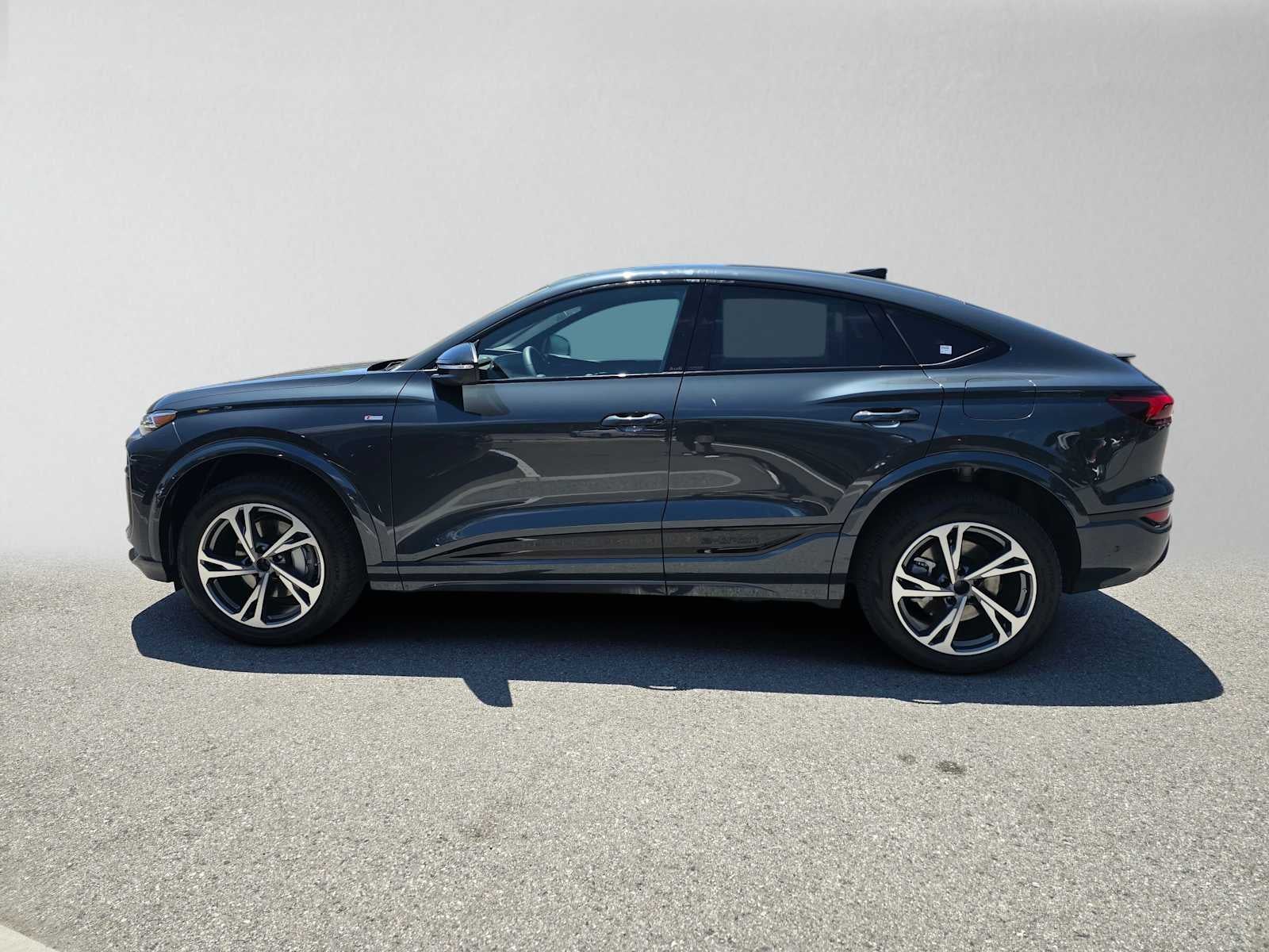 2027 Audi Q6 e-tron Sportback Prestige