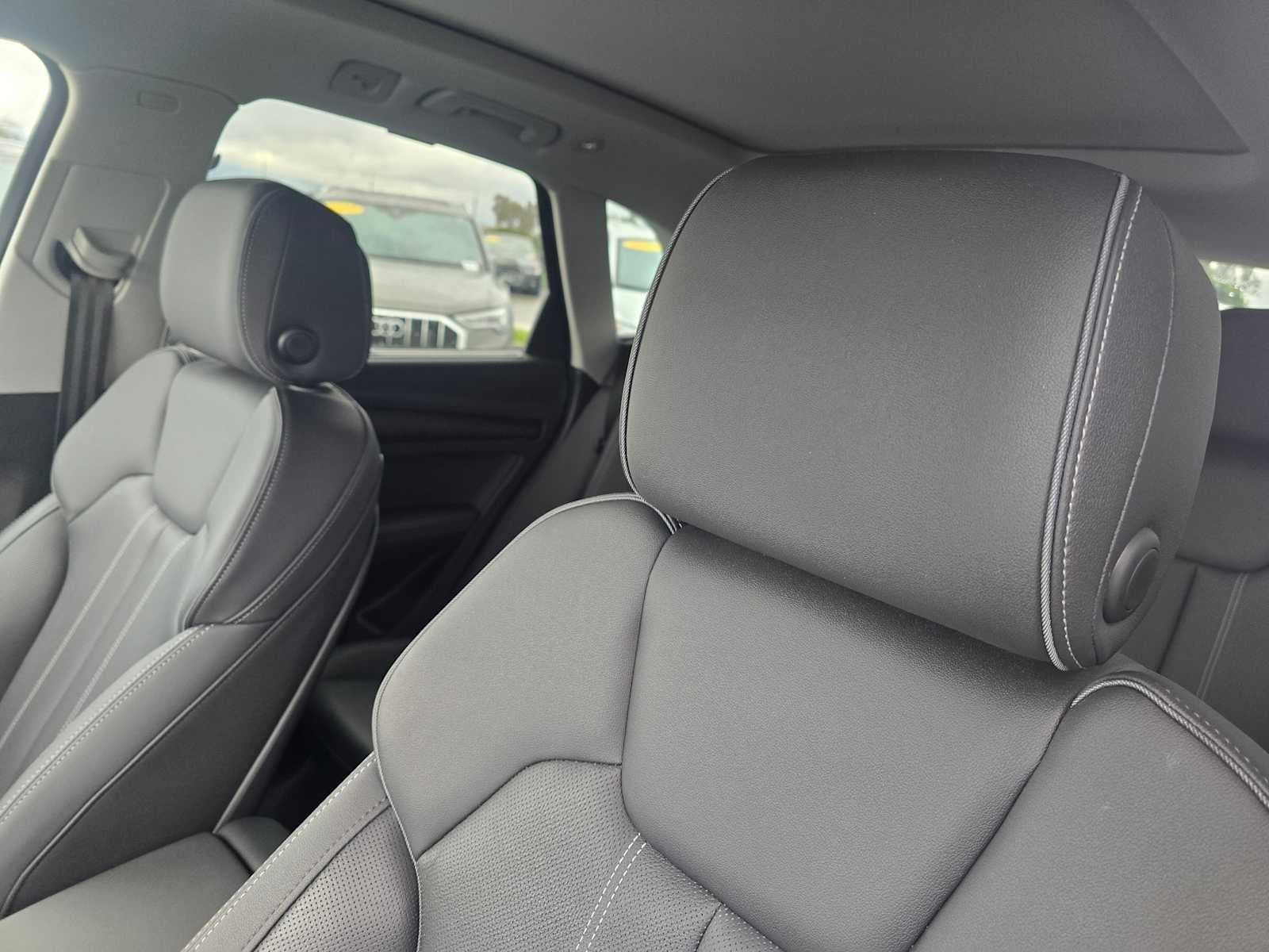 2023 Audi Q5 S line Prestige