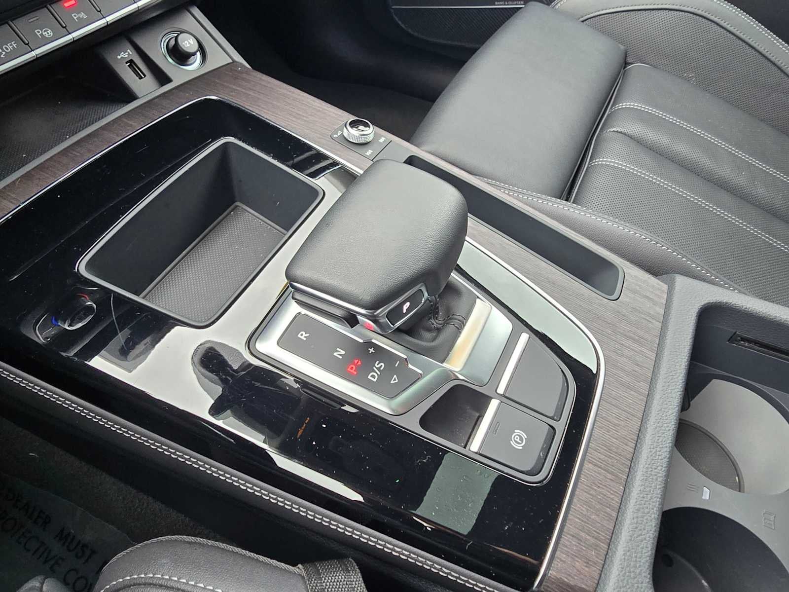 2023 Audi Q5 S line Prestige