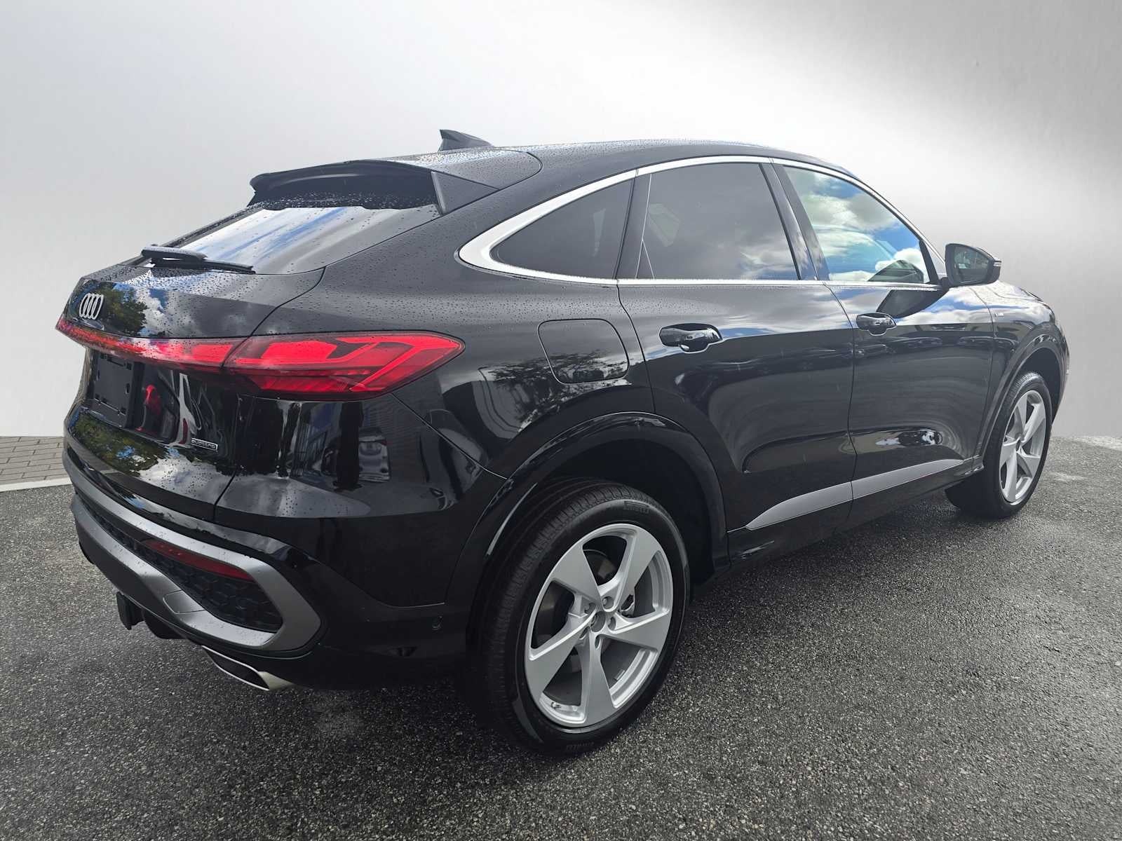 2025 Audi New Q5 Sportback Prestige