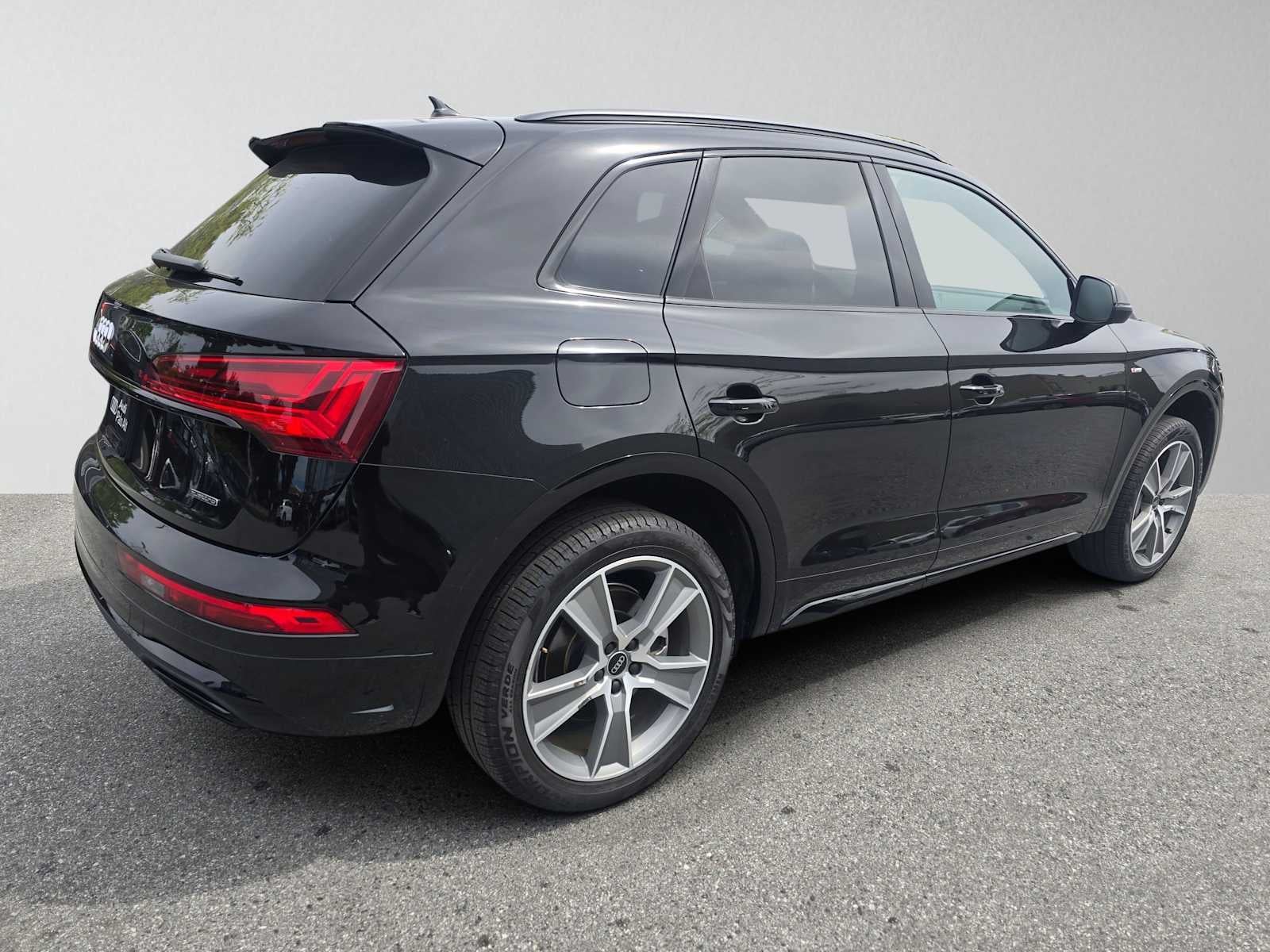 2025 Audi Q5 S line Premium