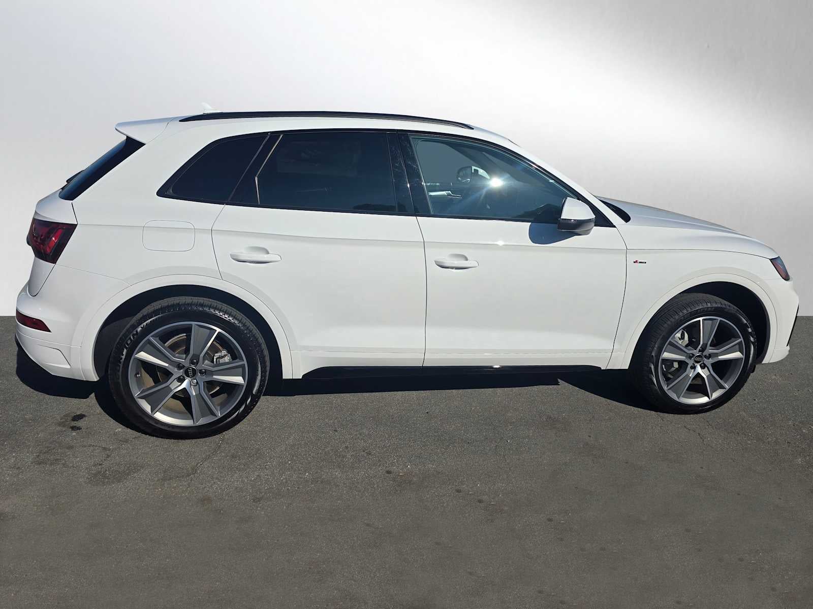 2025 Audi Q5 S line Premium